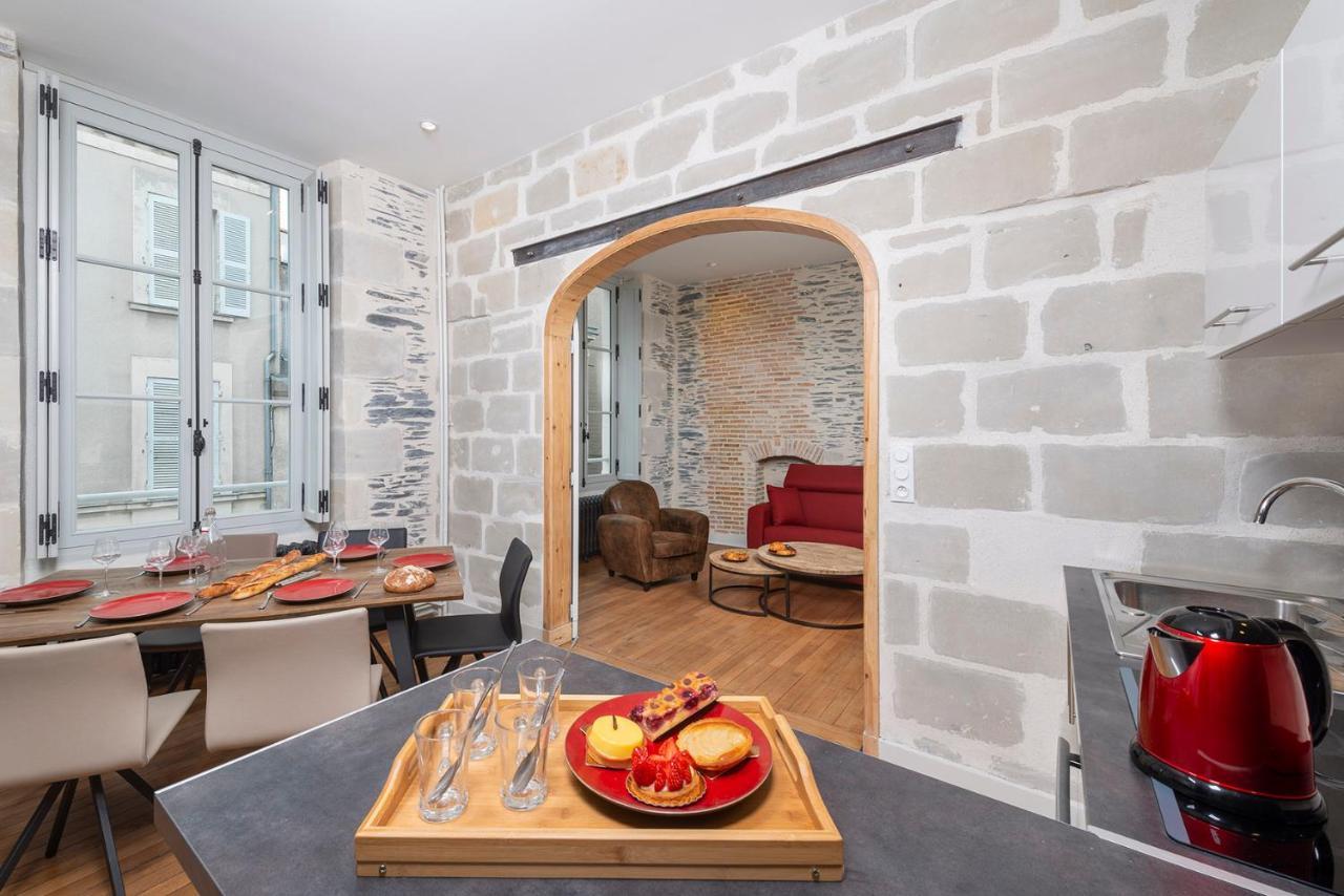 Appartements Lumineux Et Charmants En Coeur De Ville อองเชร์ ห้อง รูปภาพ