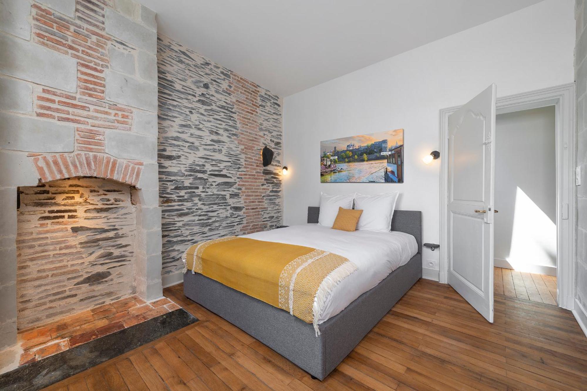Appartements Lumineux Et Charmants En Coeur De Ville อองเชร์ ห้อง รูปภาพ